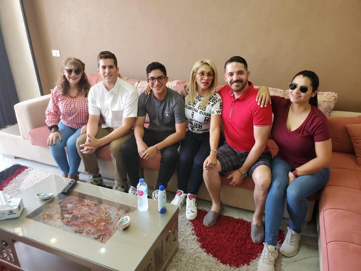 Hi Pyramids Apartmán